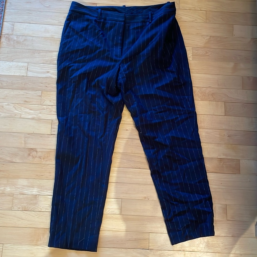 DKNY navy striped cropped pants